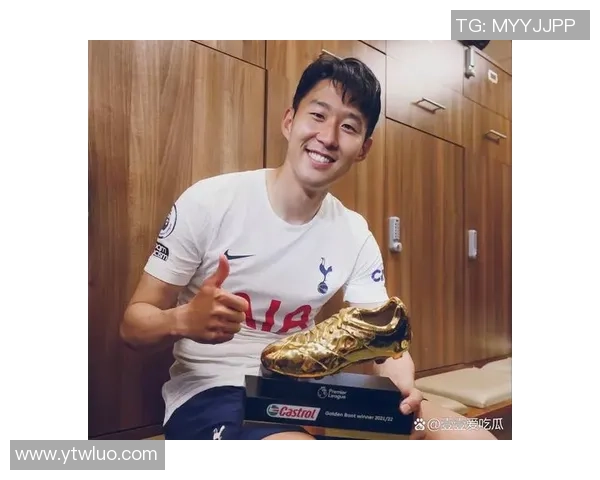 足球明星时尚着装风格大揭秘展现球场外的魅力与个性